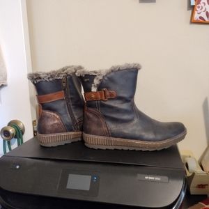 Spring Step EUC ankle boots.